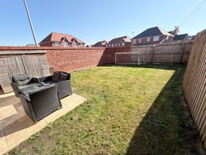 Cuddington Grove Rossmore